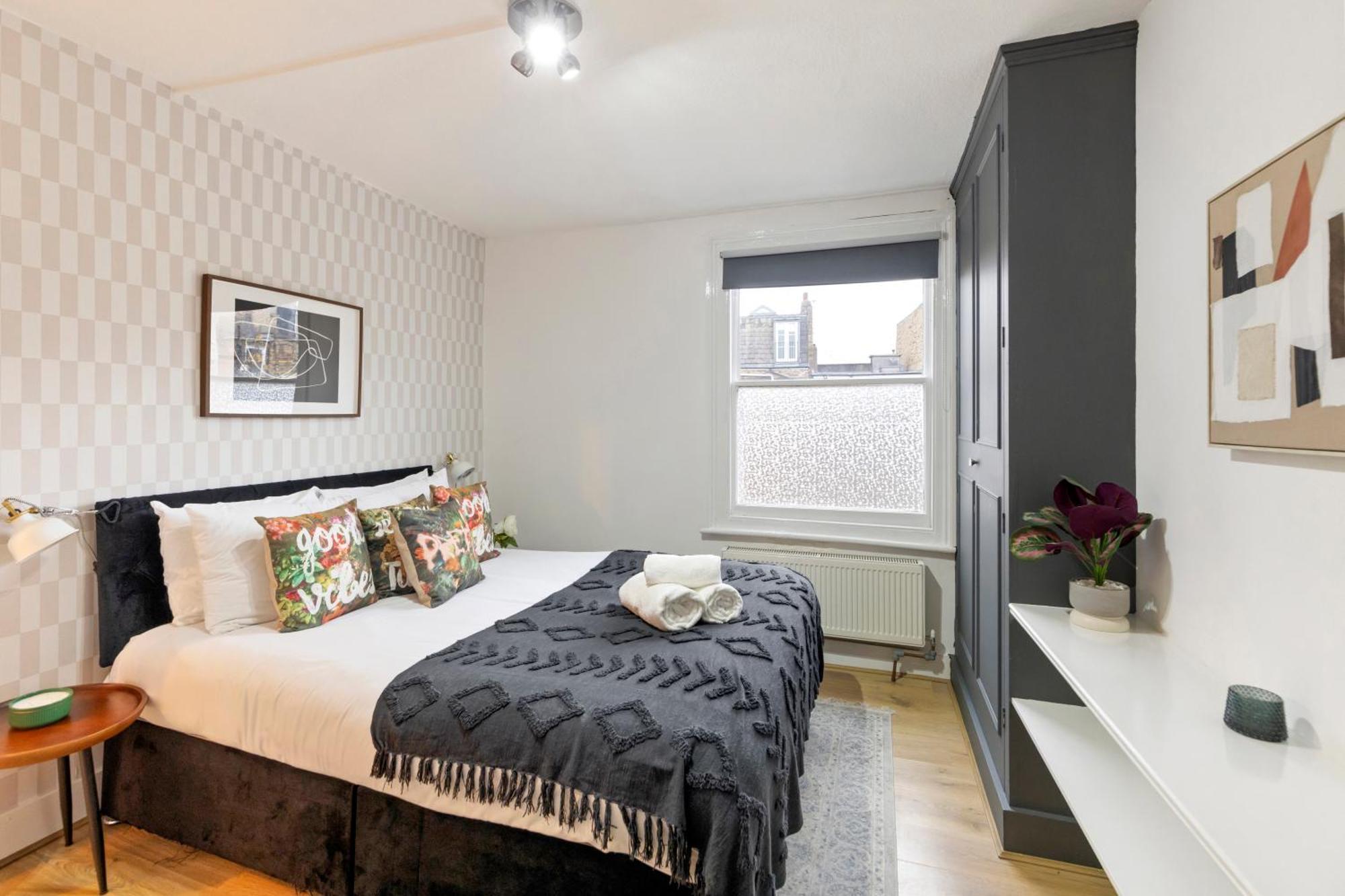 Appartement Bright & Airy Rooftop In