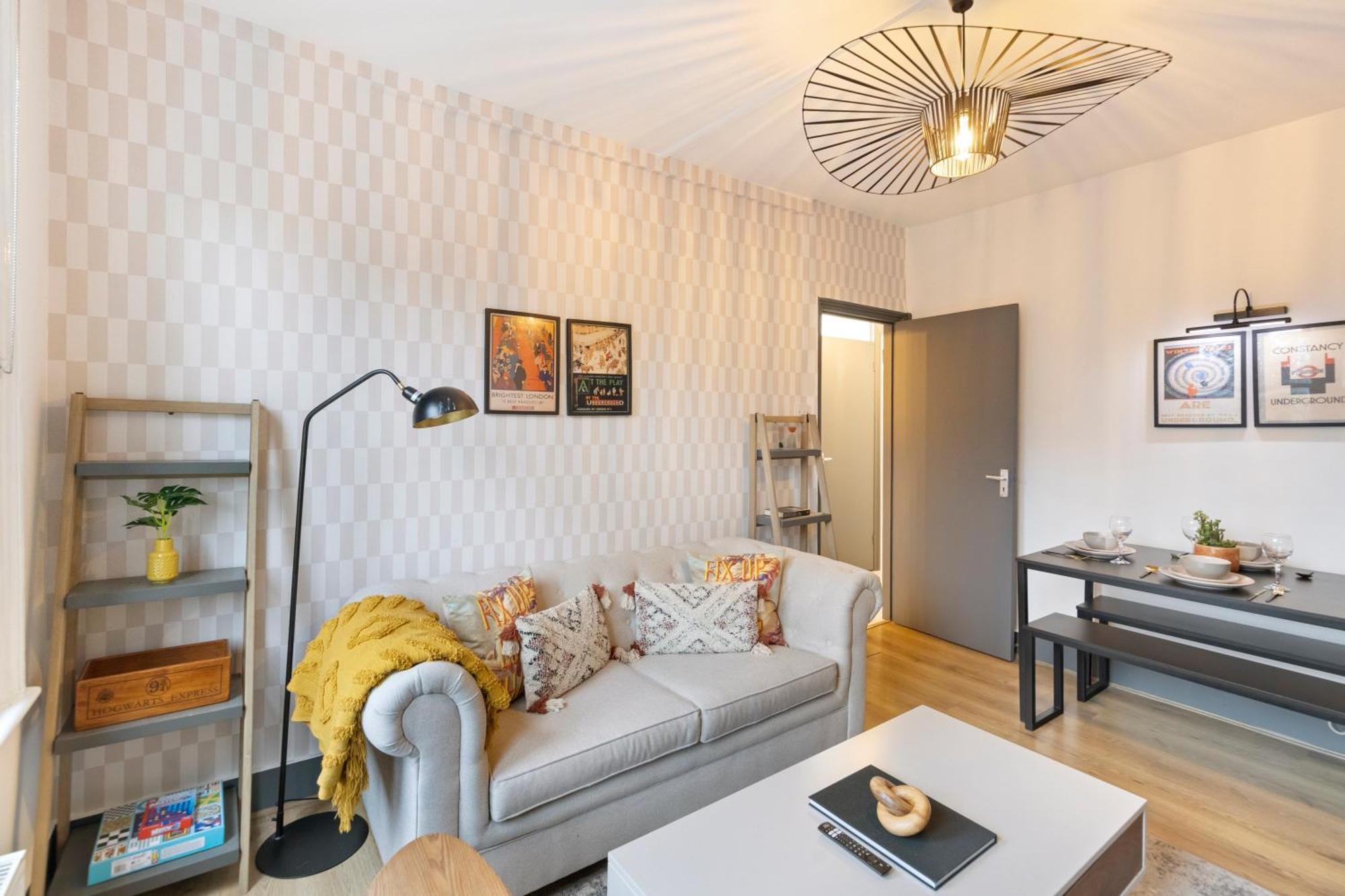 Bright & Airy Rooftop In Apartamento
